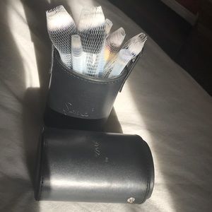 Slightly used it cosmetics brushes